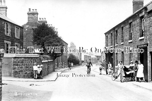 NH 700 - High Street, Broughton, Northamptonshire