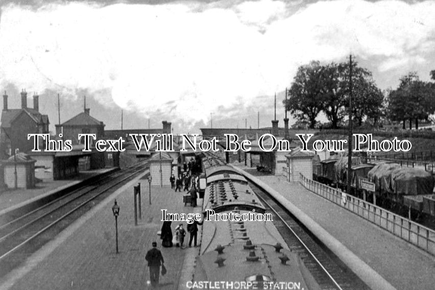 NH 743 - Castlethorpe Railway Station, Northamptonshire c1905