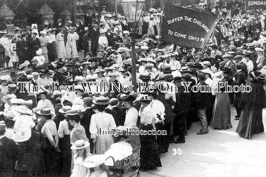 NH 805 - Street Procession In Wellingborough, Northamptonshire