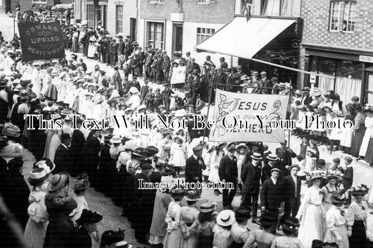 NH 88 - High Street Procession, Wellingborough, Northamptonshire