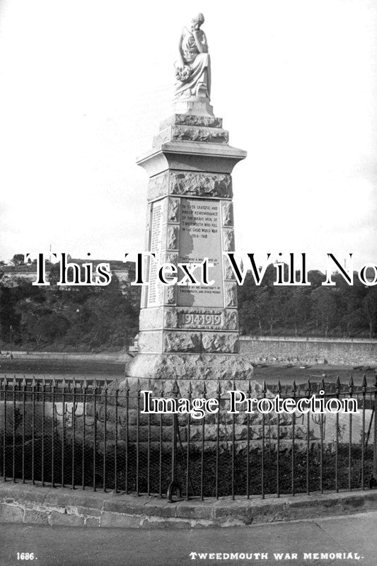 NO 1063 - Berwick-upon-Tweed, Tweedmouth War Memorial, Northumberland