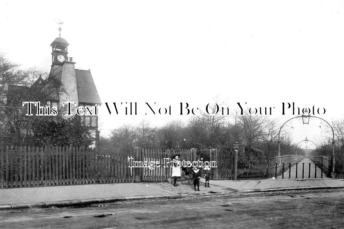NO 1395 - Entrance Nuns Moor Park, Newcastle Upon Tyne, Northumberland c1909