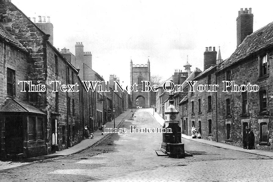 NO 1482 - Pottergate, Alnwick, Northumberland c1917