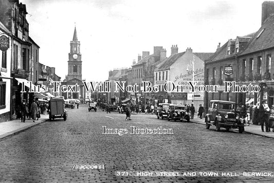 NO 1588 - High Street & Town Hall, Berwick Upon Tweed, Northumberland