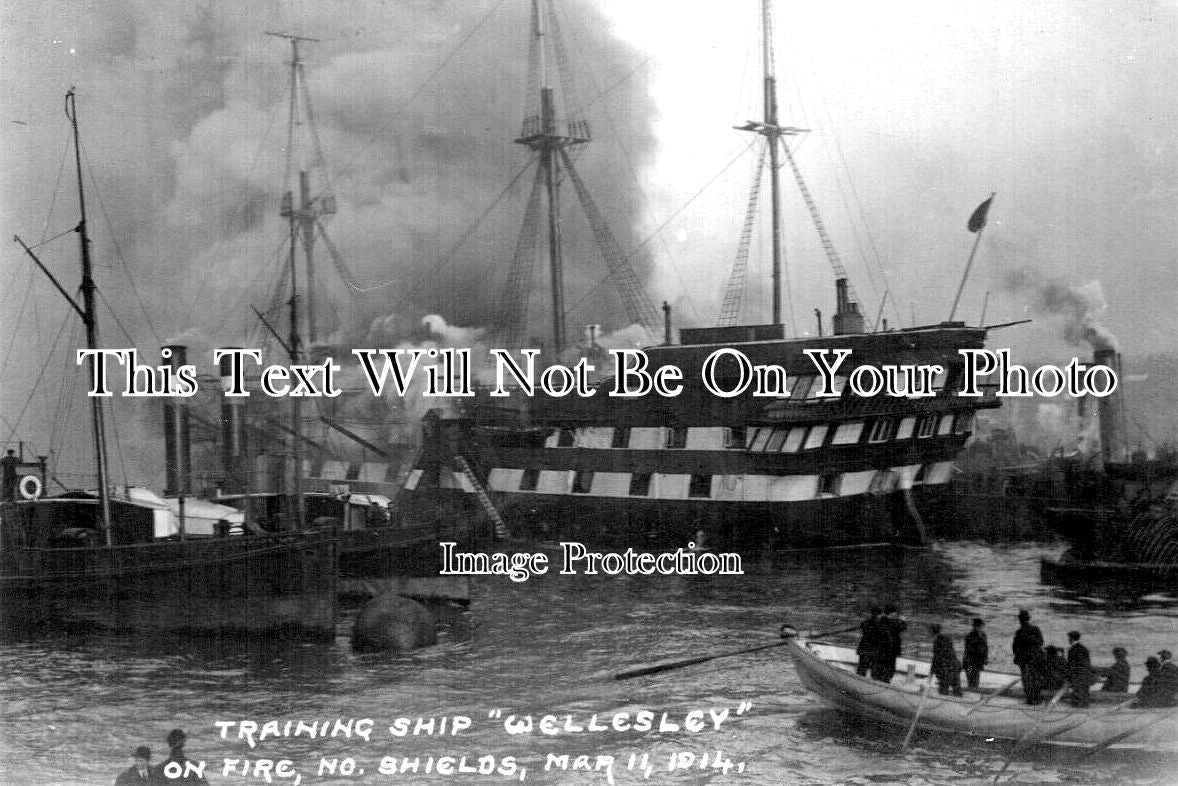 NO 1734 - TSS Wellesley Ship On Fire, North Shields, Northumberland 1914