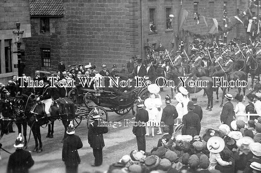 NO 1738 - Royal Visit To Alnwick, Northumberland