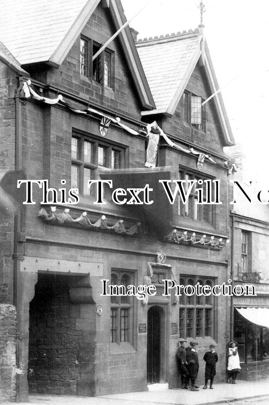 NO 1749 - Bank Building, Amble, Northumberland