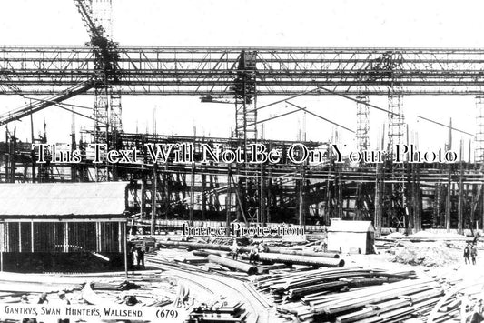NO 1924 - Gantrys, Swan Hunters Shipyard, Wallsend, Newcastle Upon Tyne