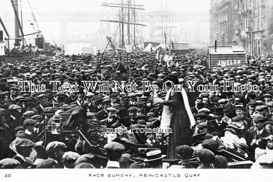 NO 2119 - Race Sunday, Newcastle Quay, Northumberland c1912