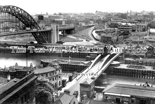NO 2120 - Gateshead, Newcastle On Tyne, Northumberland