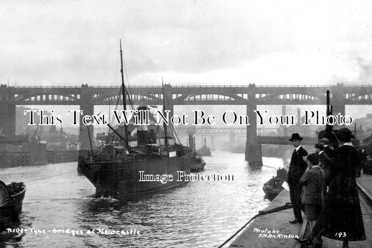 NO 2358 - The River Tyne & Bridges, Newcastle, Northumberland