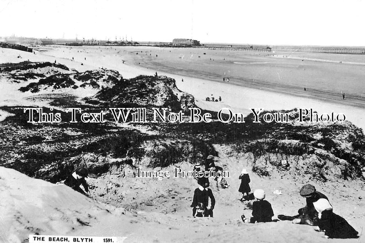 NO 2545 - The Beach, Blyth, Northumberland