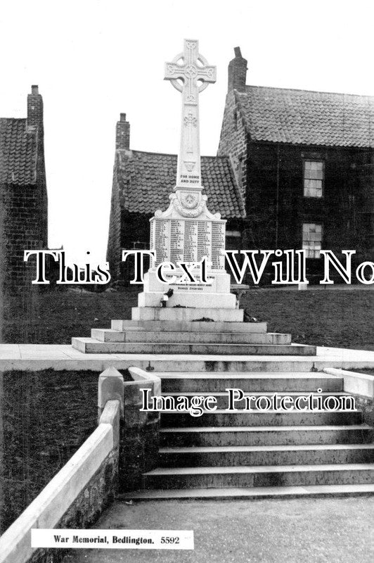 NO 2587 - Bedlington War Memorial, Northumberland