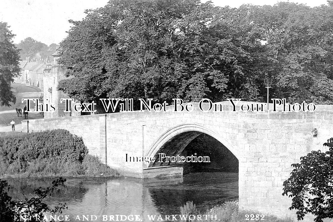 NO 2597 - Entrance & Bridge, Warkworth, Northumberland c1916