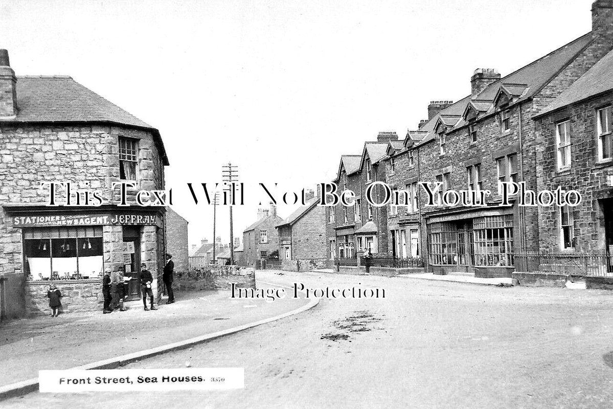 NO 2653 - Front Street, Seahouses, Northumberland c1922
