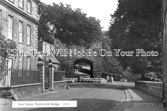 NO 2657 - Gate Tower, Warkworth Bridge, Northumberland