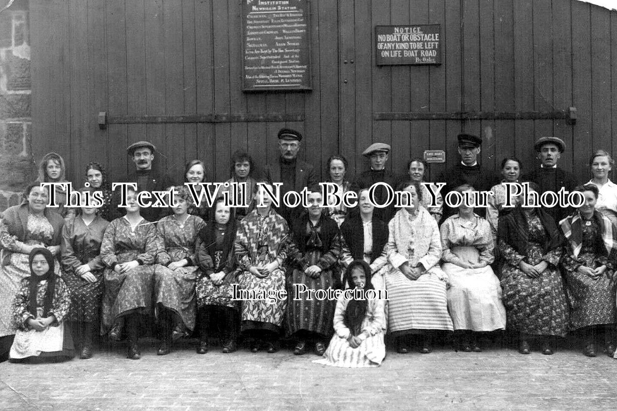 NO 2669 - Newbiggin Lifeboat Station Group, Northumberland