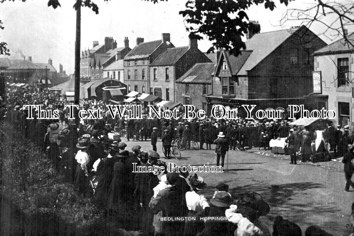 NO 2681 - Bedlington Hoppings Travelling Fair, Northumberland