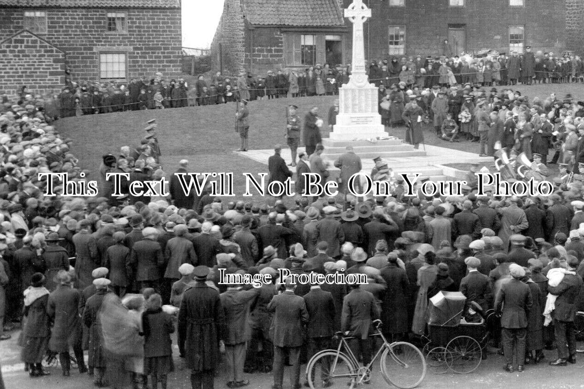 NO 2721 - Bedlington War Memorial, Northumberland