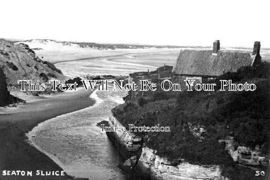 NO 2733 - Seaton Sluice, Northumberland