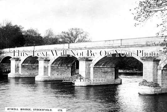 NO 2897 - Bywell Bridge, Stocksfield, Northumberland