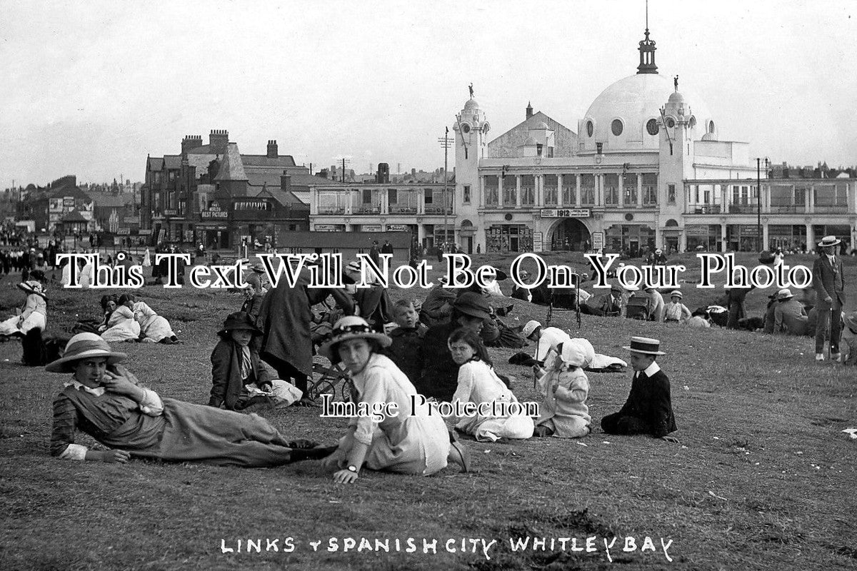 NO 297 - Grass Links & Spanish City, Whitley Bay, Northumberland