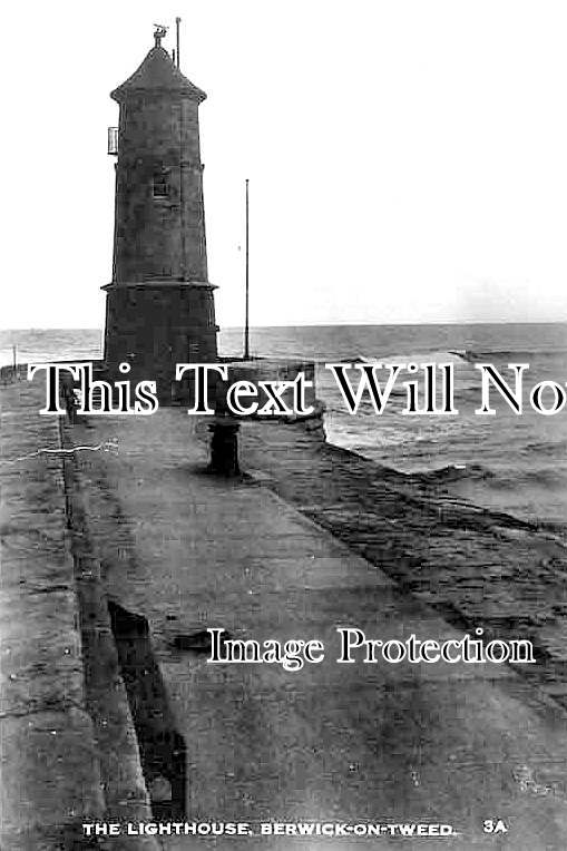 NO 3030 - The Lighthouse, Berwick On Tweed, Northumberland c1934