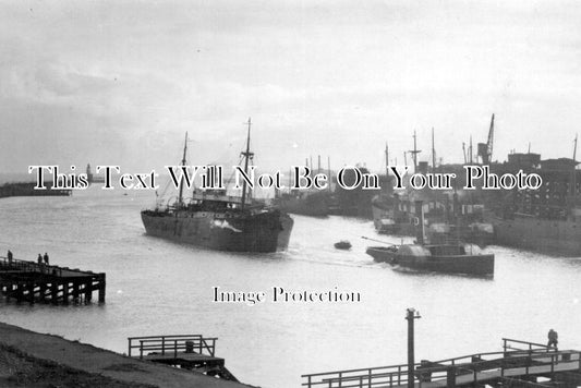 NO 3033 - Blyth Harbour, Northumberland