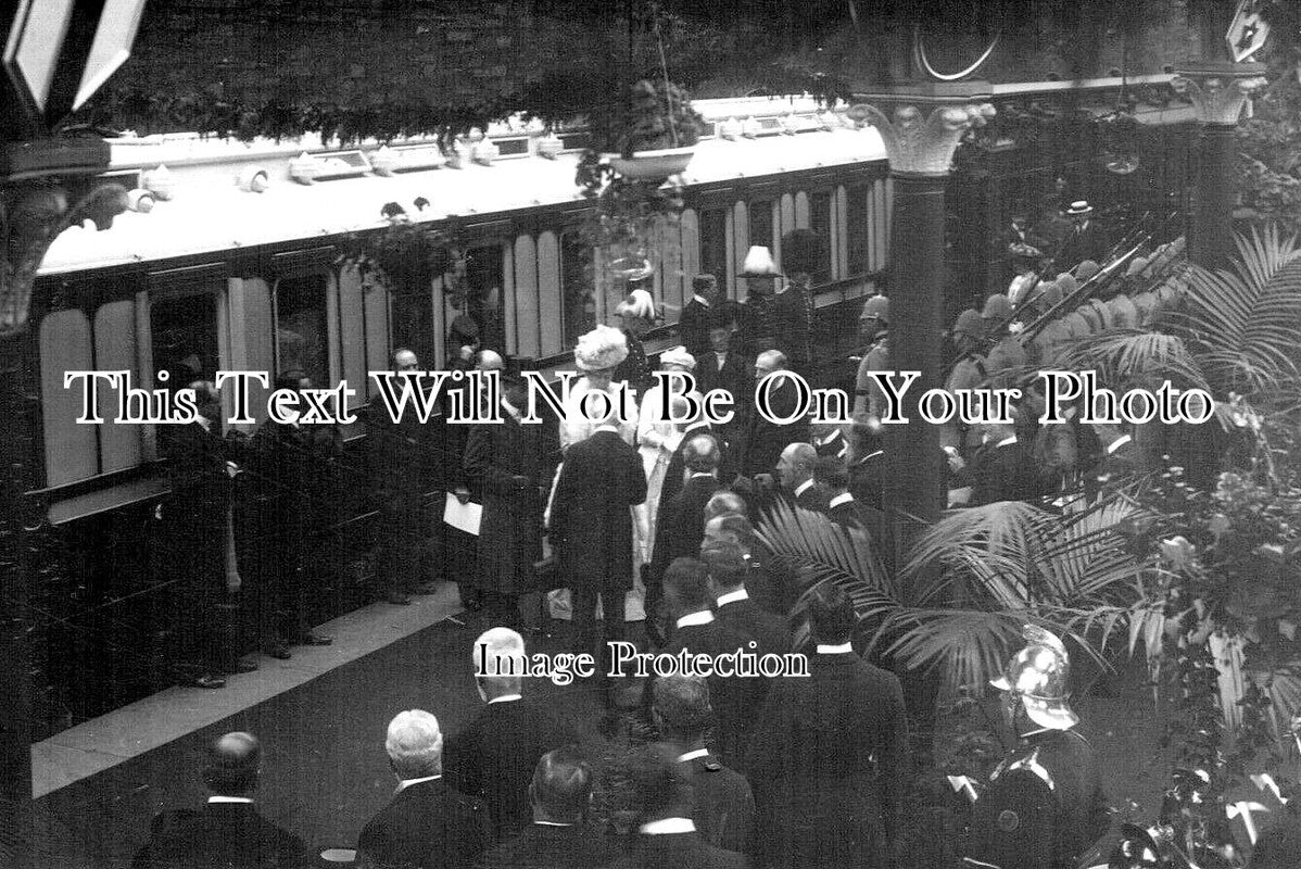 NO 3056 - Prince & Princess Of Wales, Alnwick Railway Station 1908