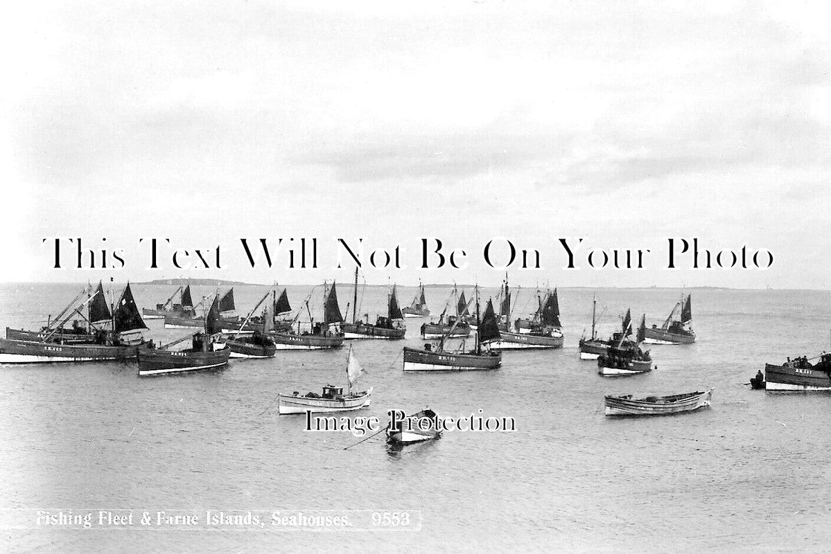 NO 3070 - Fishing Fleet & Farne Islands, Seahouses, Northumberland