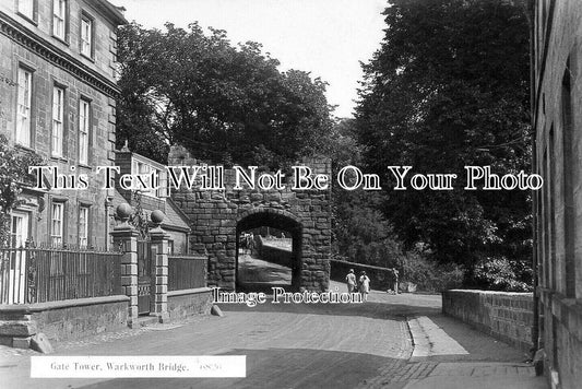 NO 3125 - Gate Tower, Warkworth Bridge, Northumberland
