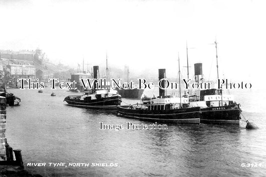 NO 724 - River Tyne, North Shields, Northumberland