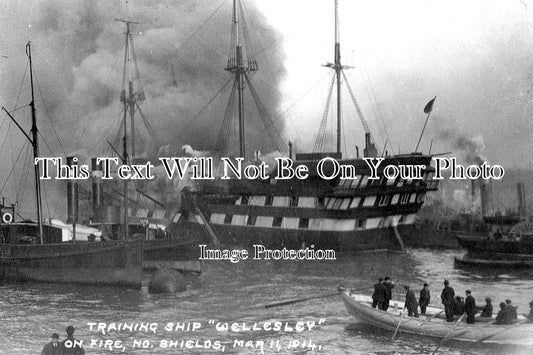 NO 729 - Training Ship Wellesley On Fire, North Shields, Northumberland 1914