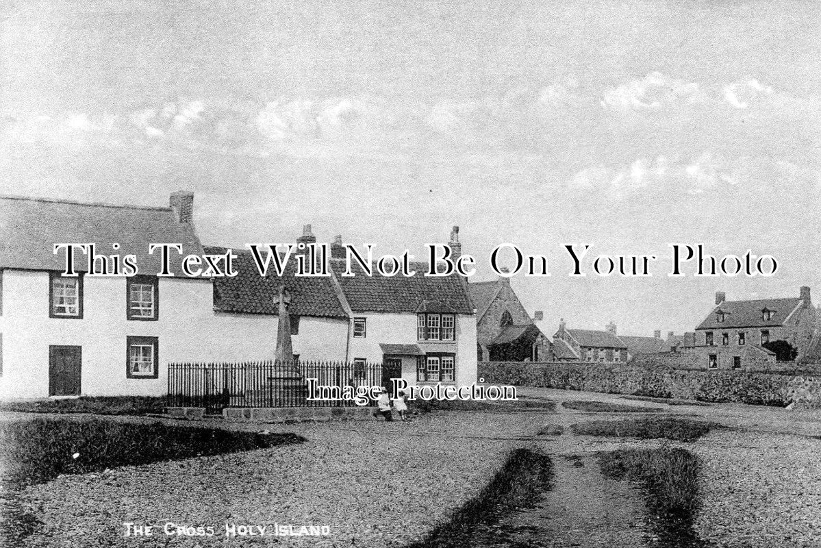 NO 91 - The Cross, Holy Island, Northumberland