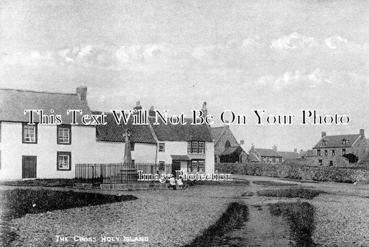 NO 91 - The Cross, Holy Island, Northumberland