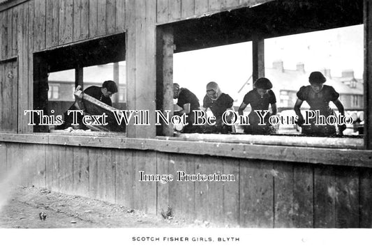 NO 952 - Fisher Girls, Blyth, Northumberland