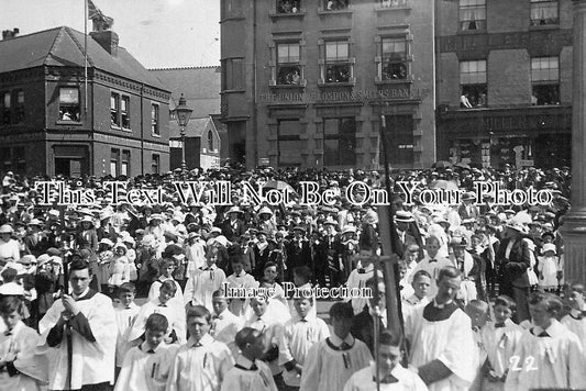 NT 1040 - Church Parade, Sutton In Ashfield, Nottinghamshire