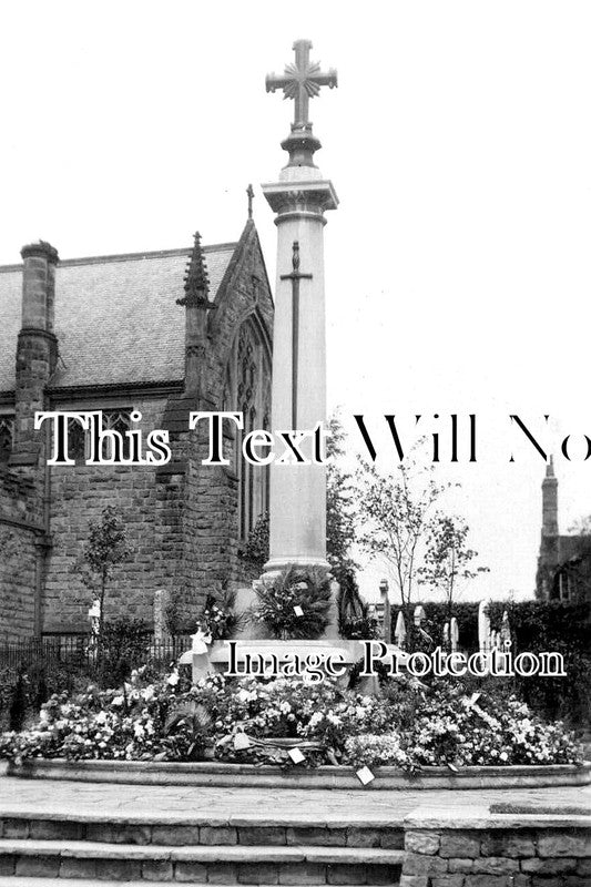 NT 1168 - Ruddington War Memorial, Nottinghamshire