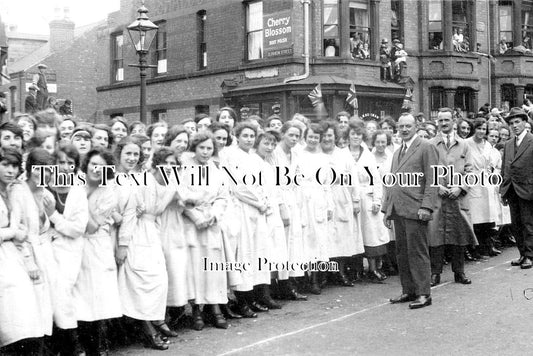 NT 1435 - Oldknow Street Boots Girl Workers, Nottingham Prince Of Wales 1923