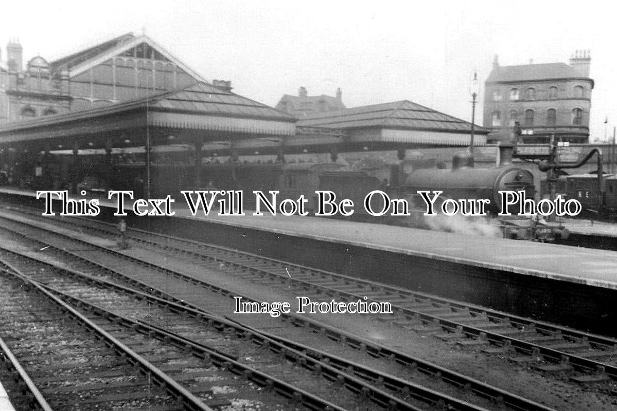 NT 1605 - Victoria Railway Station, Nottingham, Nottinghamshire c1939