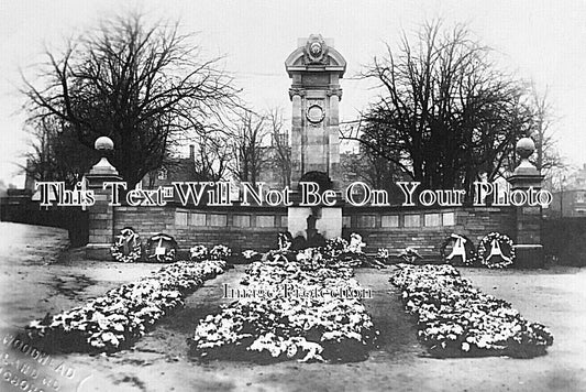 NT 1710 - Wellingborough War Memorial, Nottinghamshire