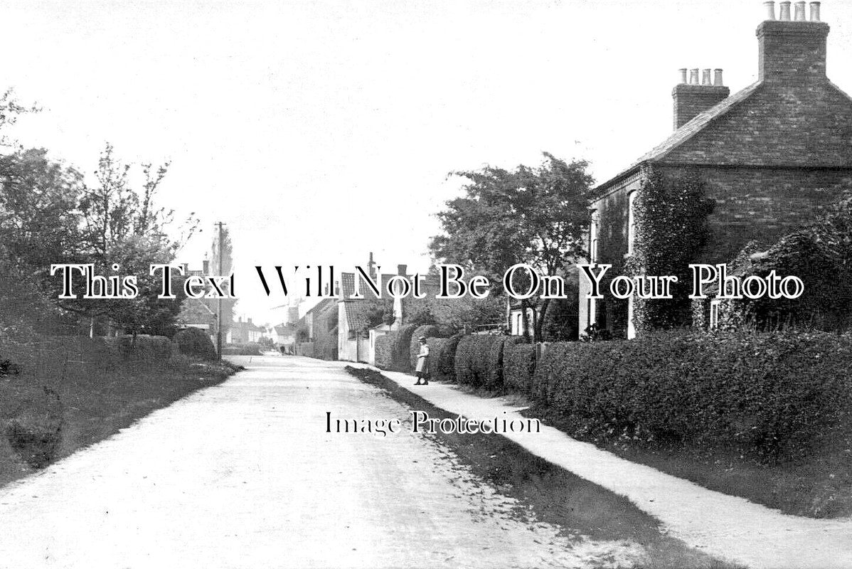 NT 1811 - Maun Street, East Bridgford, Nottinghamshire c1905