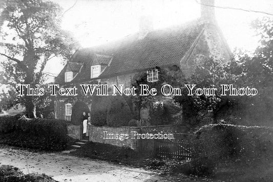 NT 1913 - Berkeley Cottage, Elston, Nottinghamshire
