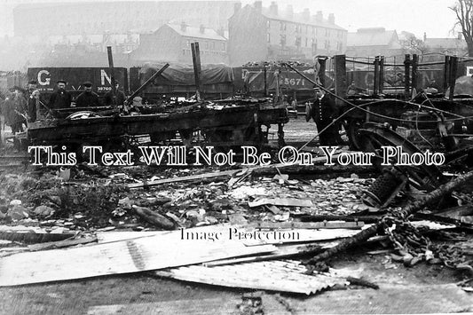 NT 33 - Railway Accident, Daybrook, Nottingham, Nottinghamshire c1908