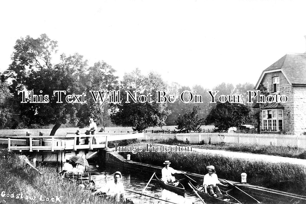 OX 1040 - Godstow Lock, River Thames, Oxfordshire