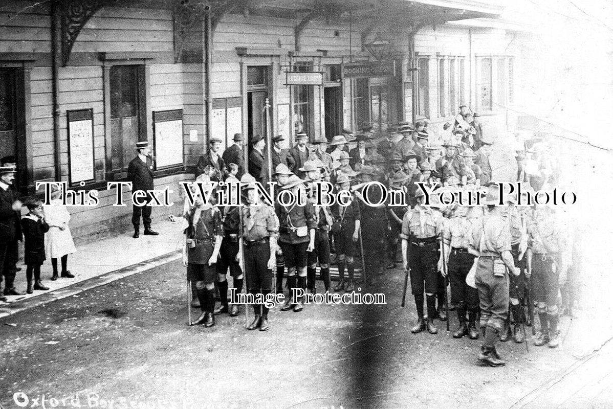OX 1179 - Boy Scouts Parade, Oxford Railway Staion, Oxfordshire c1911