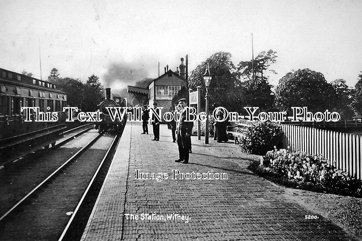 OX 12 - Witney Railway Station, Oxfordshire c1909