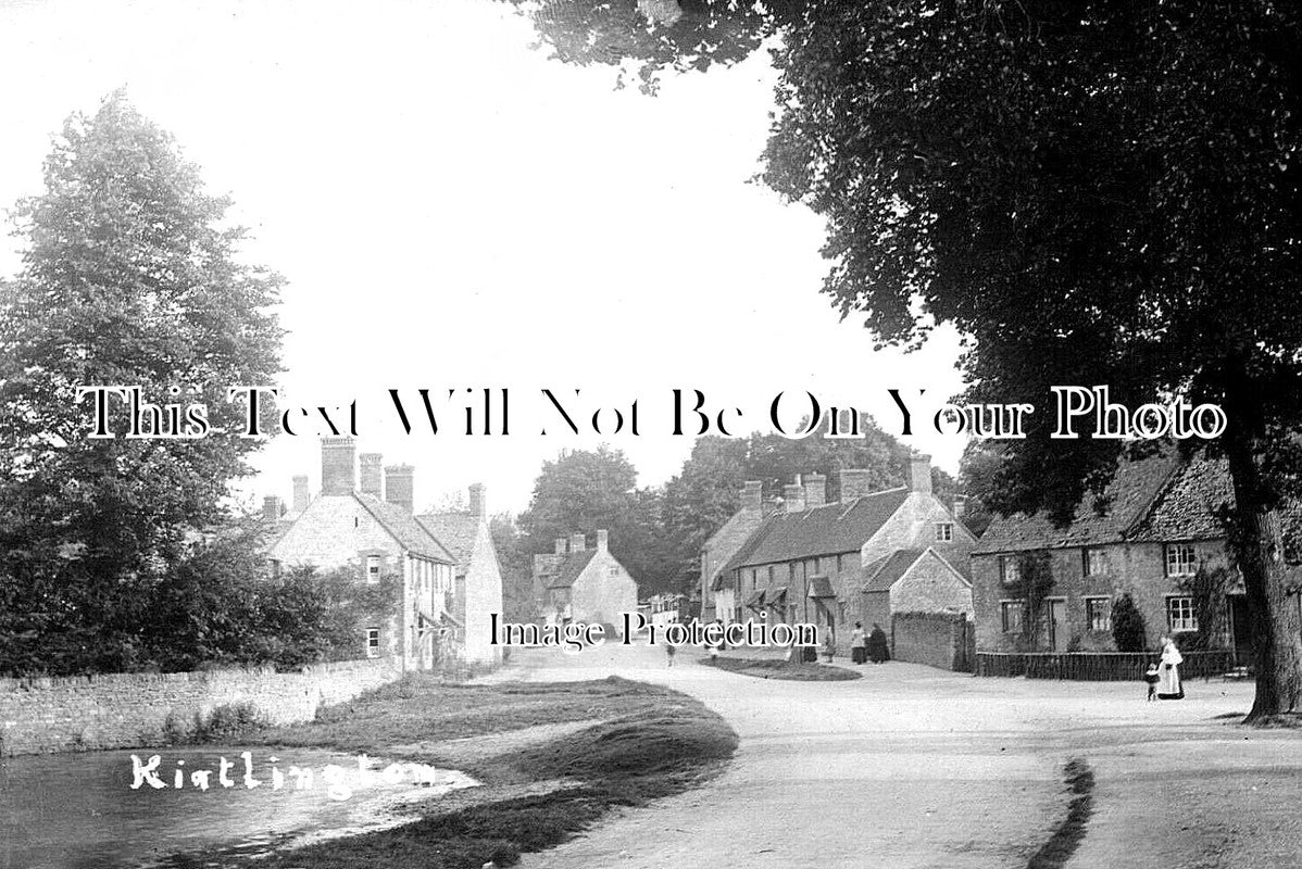 OX 1222 - Kirtlington, Oxfordshire
