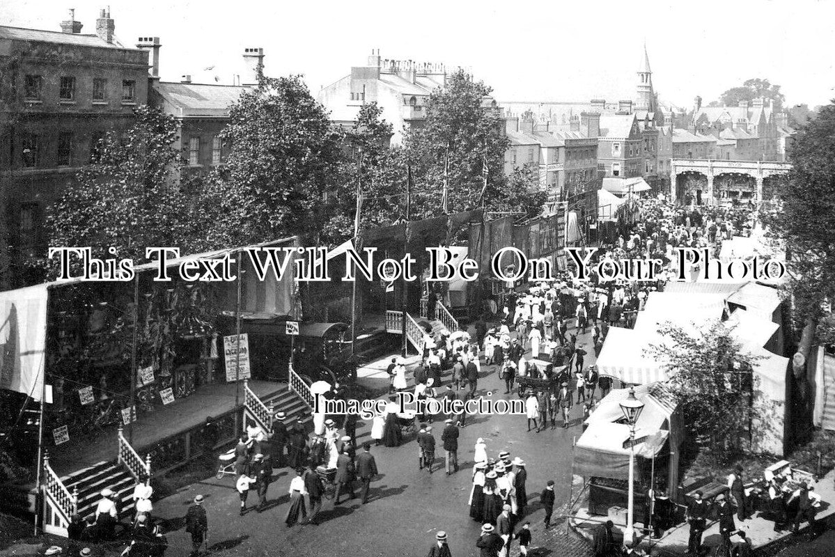OX 1248 - St Giles Fair, Oxford, Oxfordshire