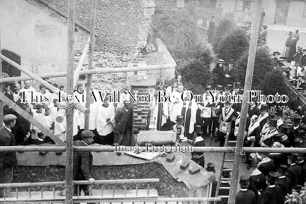 OX 1264 - Laying Corner Stone, Wells Memorial Chapel, Wallingford c1911